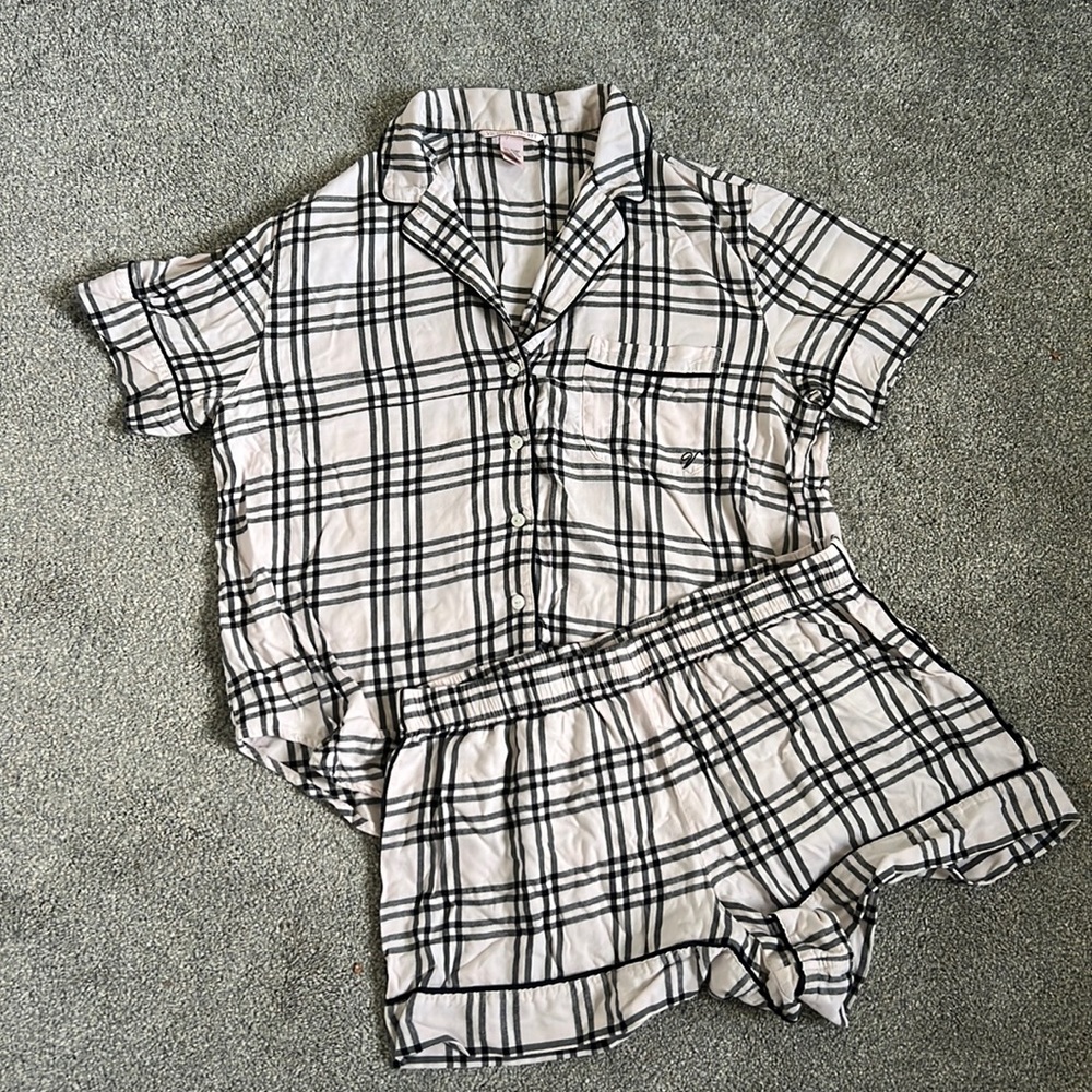 Victorias Secret Pajama Set, Short set